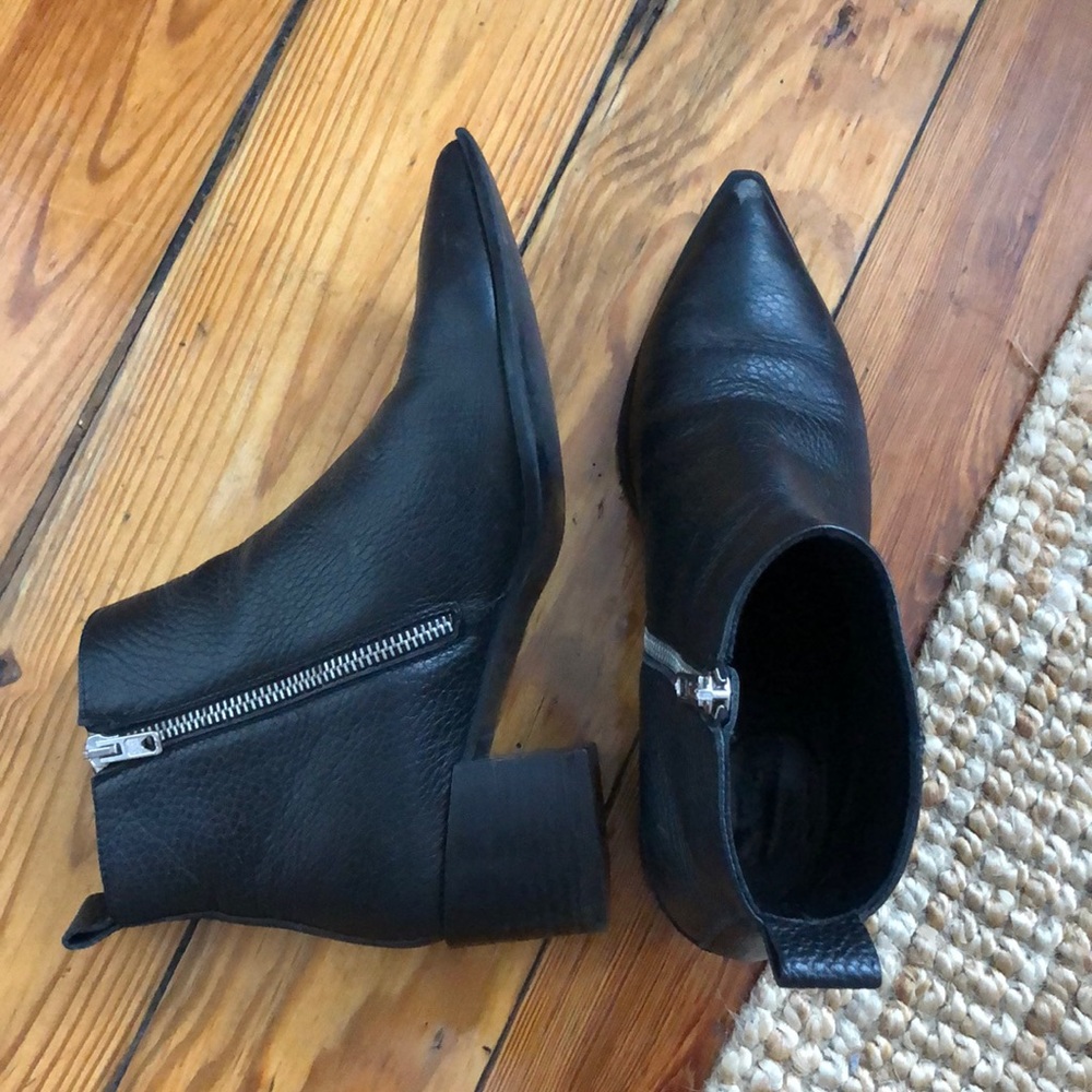 Everlane Boss Bootie